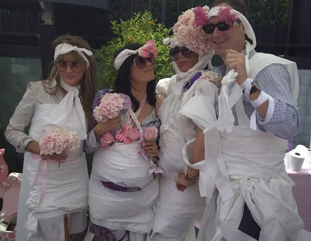 Victoria compartió esta imagen de su Baby Shower a través de su cuenta de Twitter.
