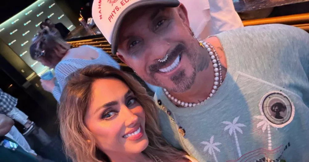 Anahí y AJ McLean