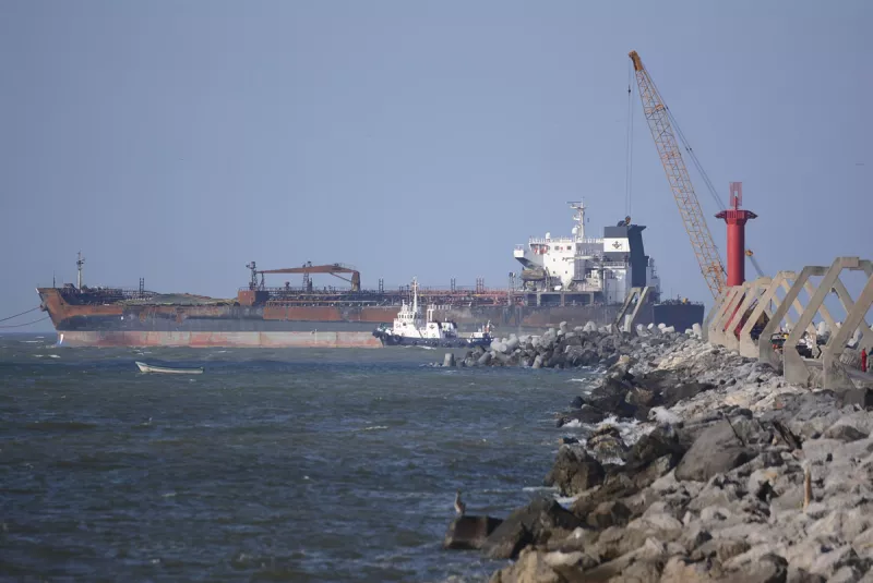 Infraestructura - puertos - barco