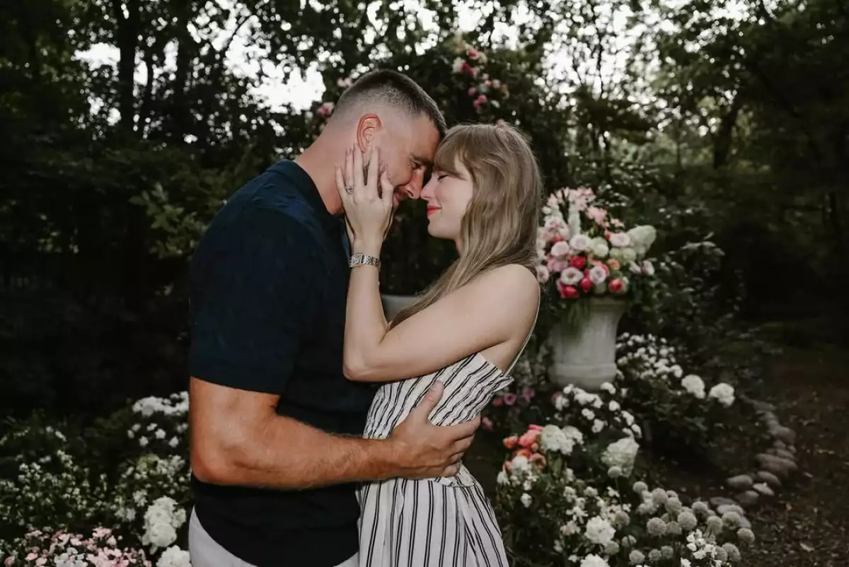 taylor-swift-travis-kelce-compromiso.jpg