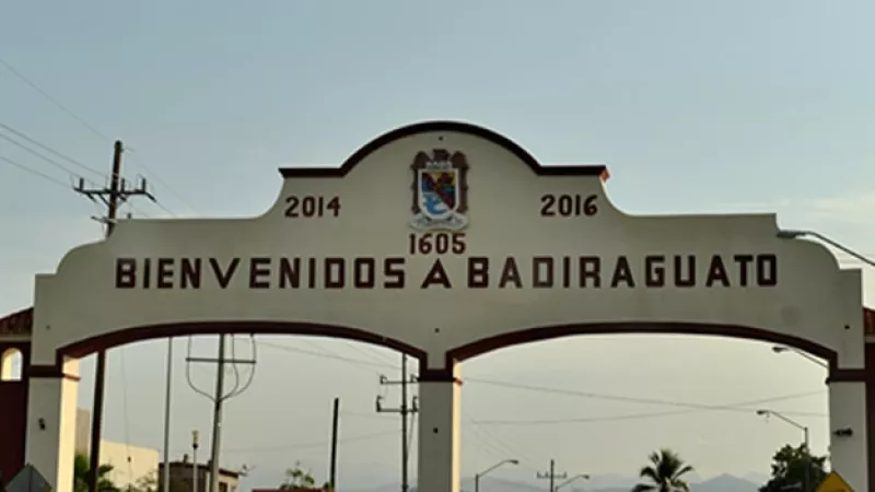 Entrada a Badiraguato, Sinaloa