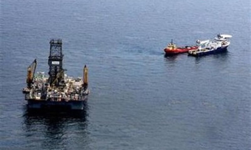 La AIE liberó por tercera vez sus reservas energéticas, tras hacerlo en 2005, por el huracán Katrina, y 1990 por Kuwait. (Foto: Reuters)