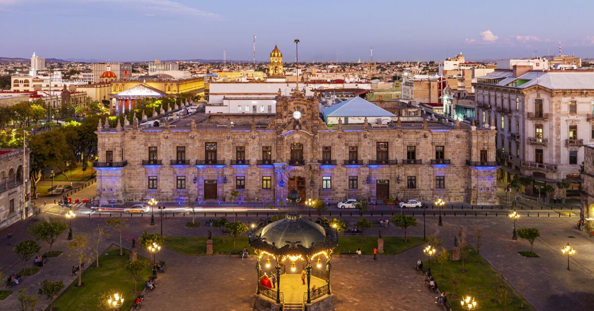 Bu borçlar yeni eyalet hükümetlerini bekliyor