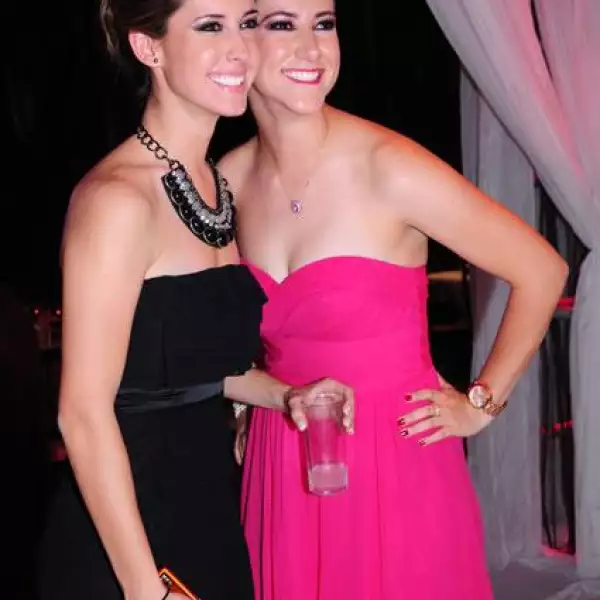 Viviana Sánchez,Marilupe Costas