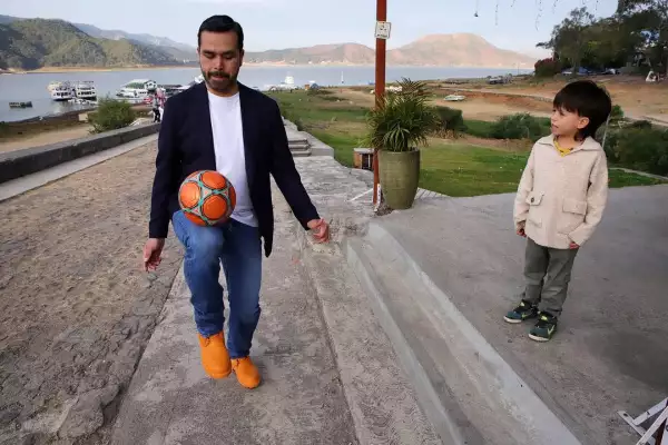 Jorge Álvarez Máynez candidato presidencial y futbolero de corazón