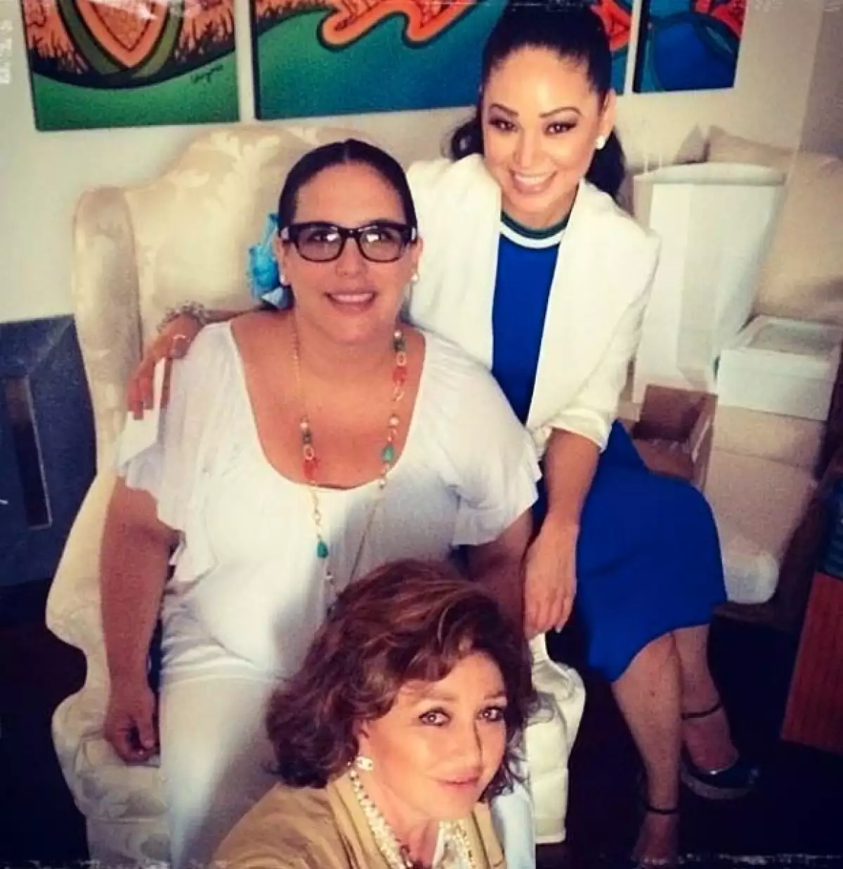 Angélica María no podía faltar en este festejo.