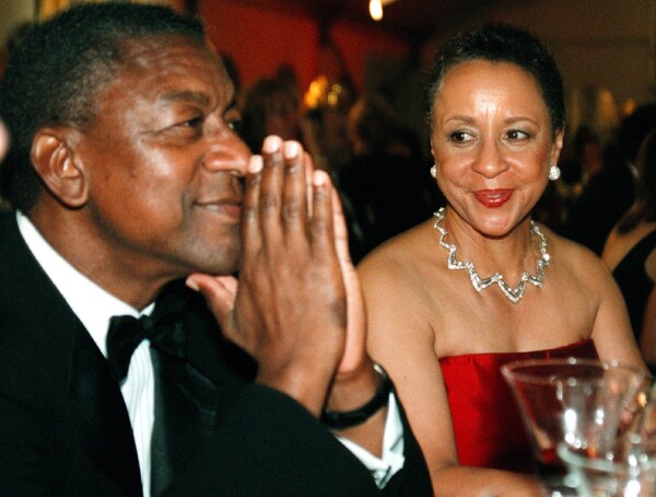 Robert Johnson y Sheila Johnson