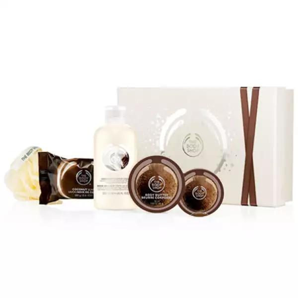 Los sets de regalos de `The Body Shop´tienen los productos perfectos para una piel linda estas vacaciones.