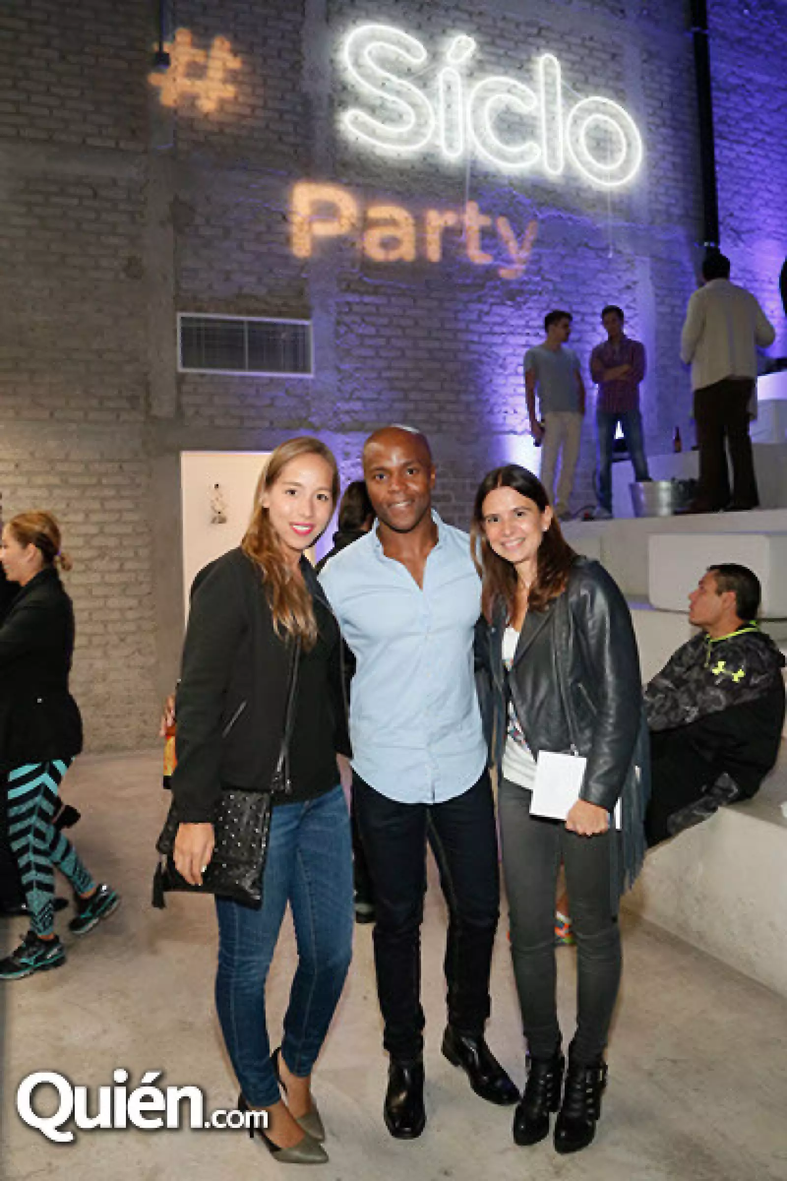 Sofía Abrego,Jeremy Whistine y Mónica Cervantes