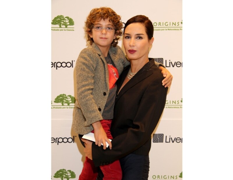 La actriz comparte cómo disfruta la faceta más reciente en su vida con su nieto Lorenzo, al que considera un hermano más de sus hijos.