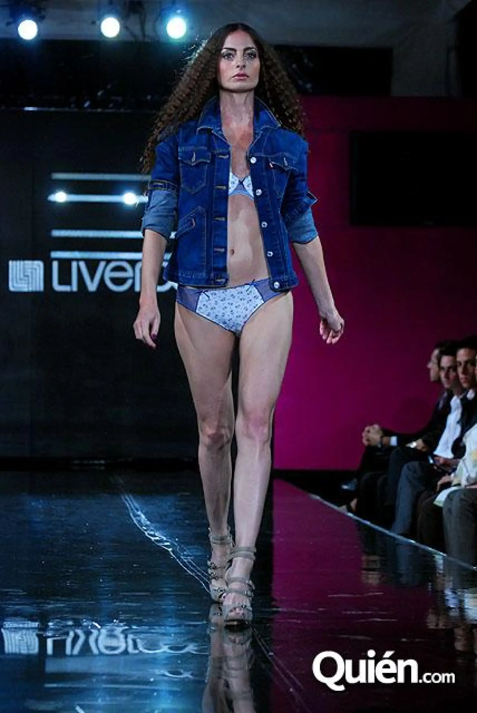PASARELA LENCERIA LIVERPOOL