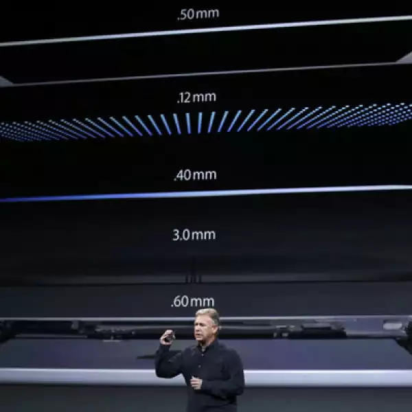 La empresa presumió que su nueva tableta es más delgada que sus antecesoras.