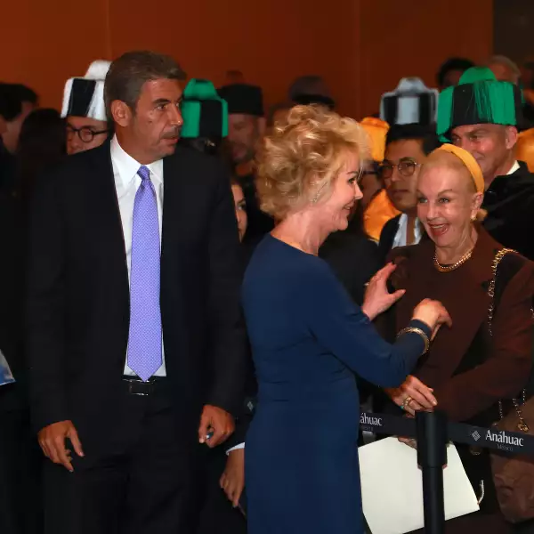 Arturo Elías Ayub, Mercedes Sánchez Navarro y Guadalupe Ramos 