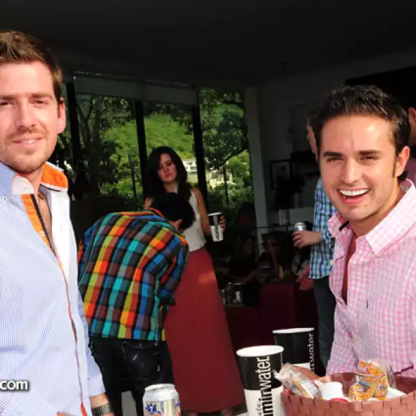 Diego Pastor,Alejandro Villava