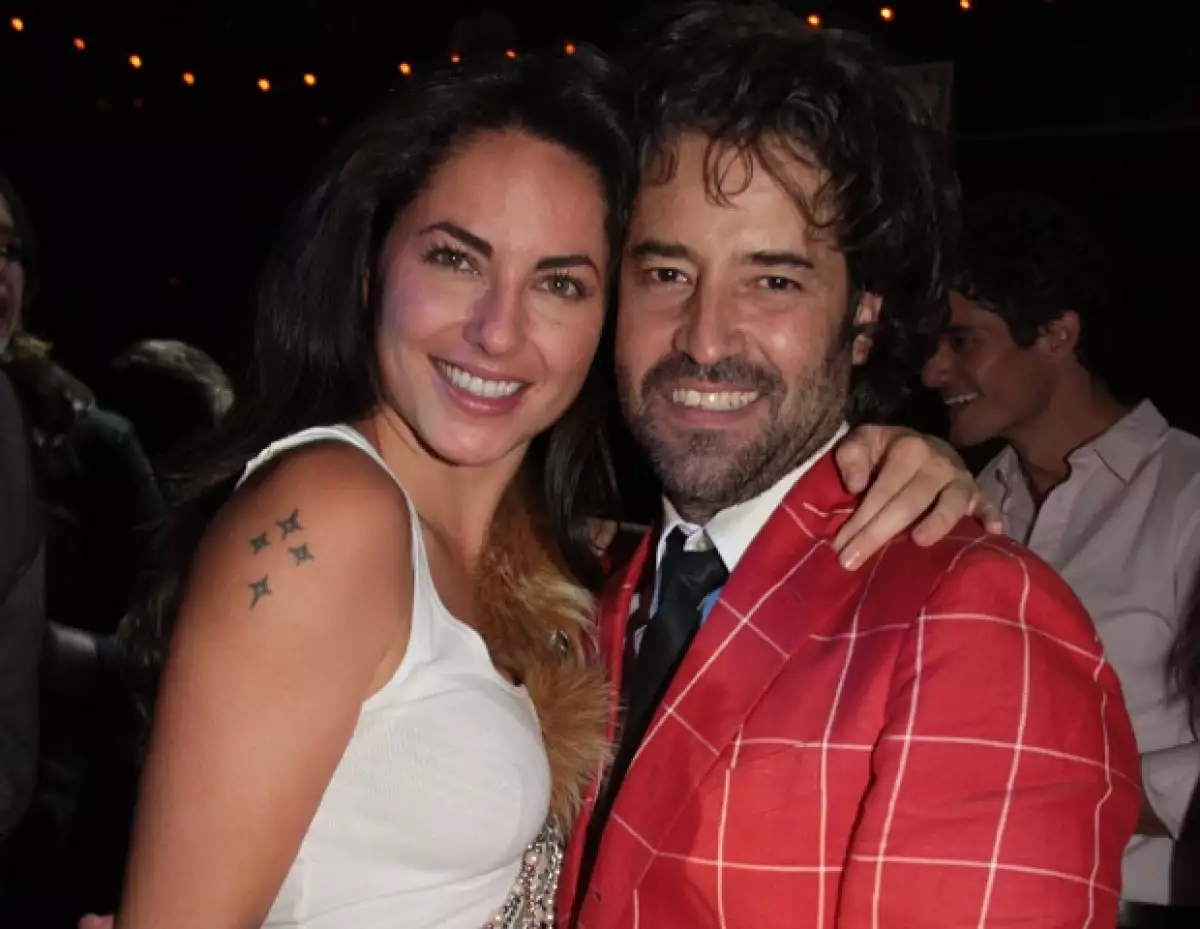 Bárbara Mori es gran amiga de Felipe Fernández, por lo que no podía faltar a tan importante día.