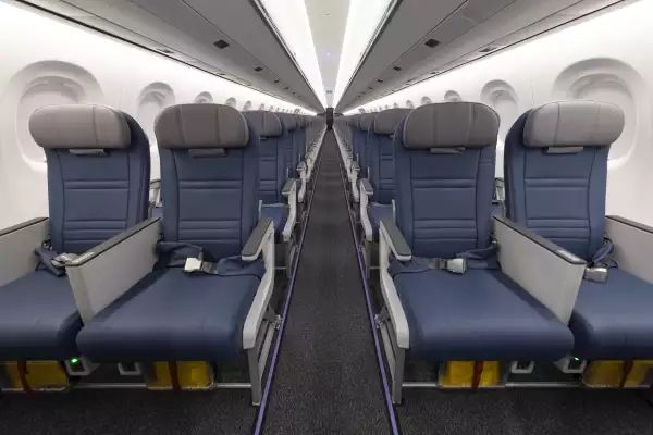 Así es el primero de los 20 aviones Embraer de Mexicana de Aviación