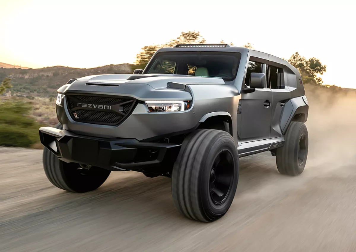 Rezvani Tank X corriendo.jpg