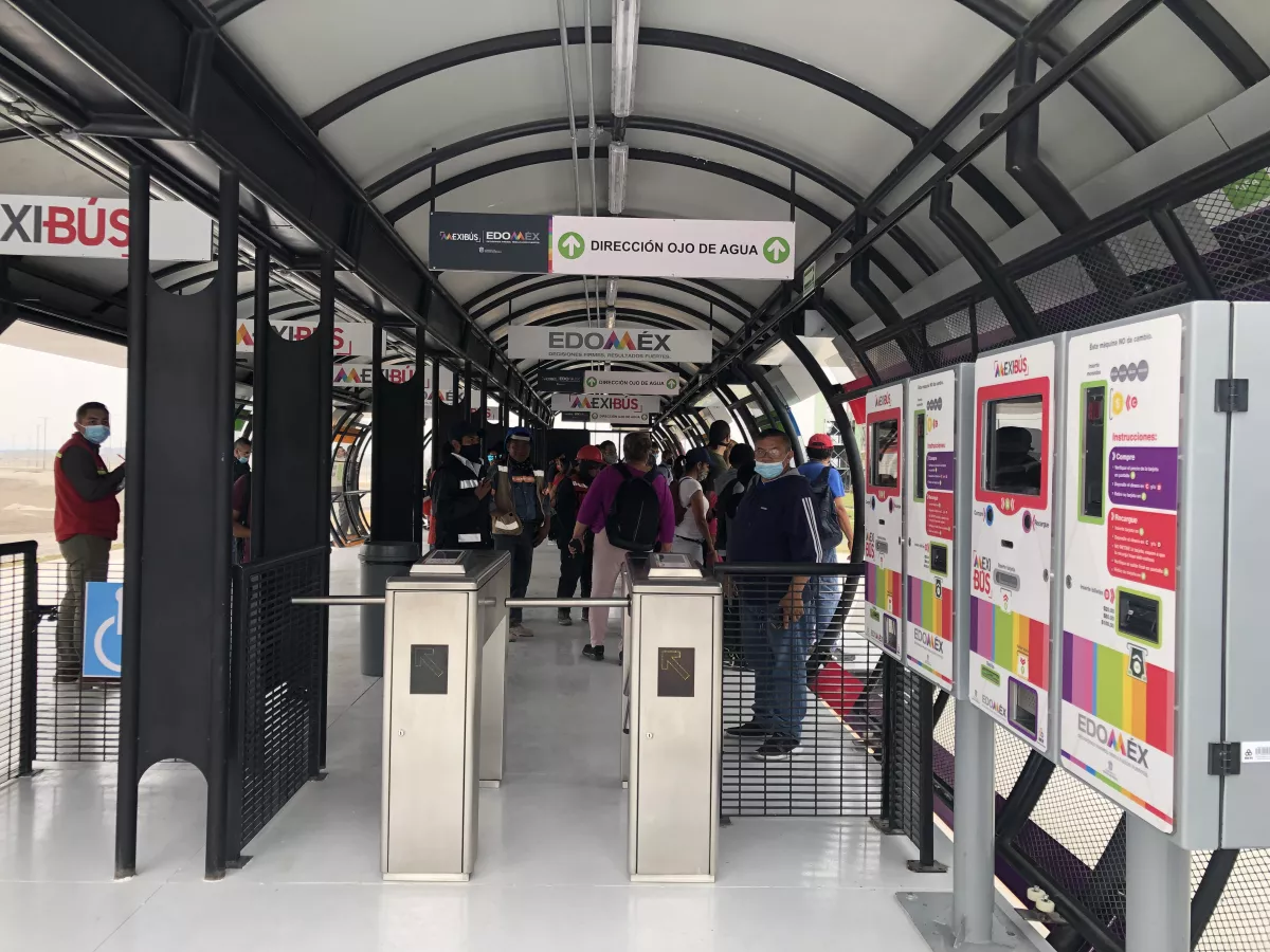 Mexibús dentro del AIFA