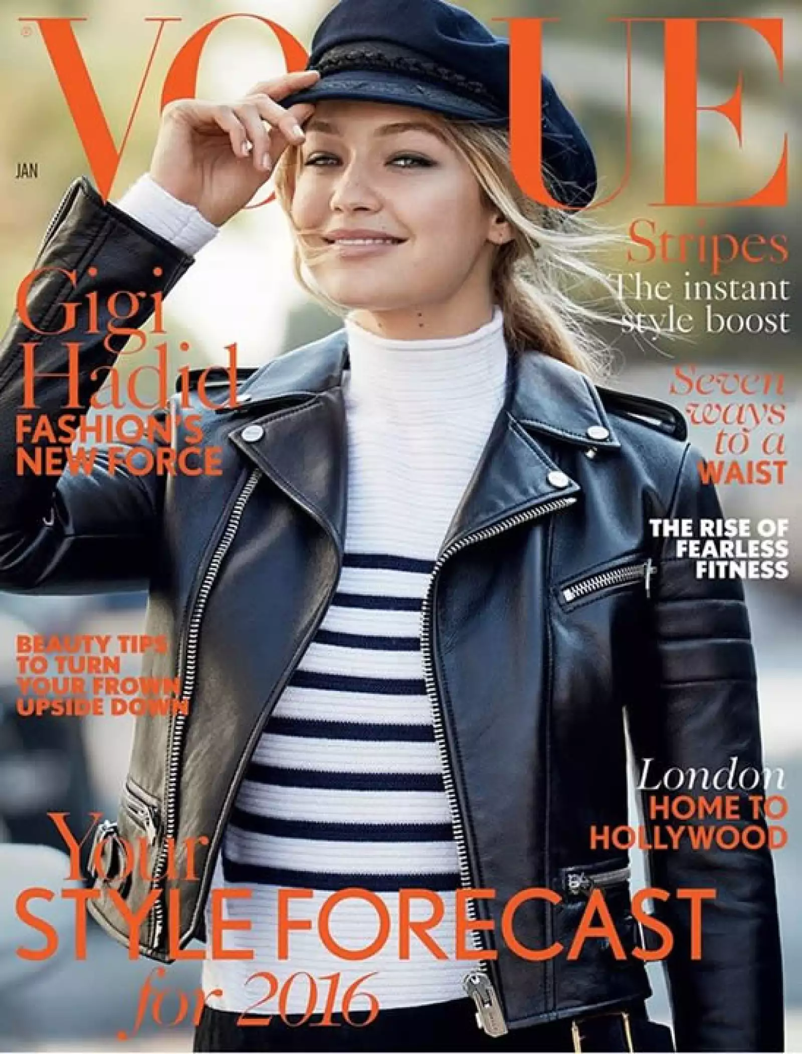 Vogue: Gigi Hadid sigue siendo de las favoritas, esta vez luciendo una biker jacket y una boina.