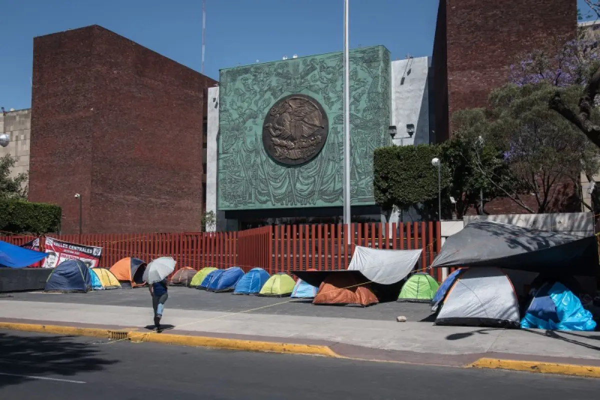 Plantón de la CNTE