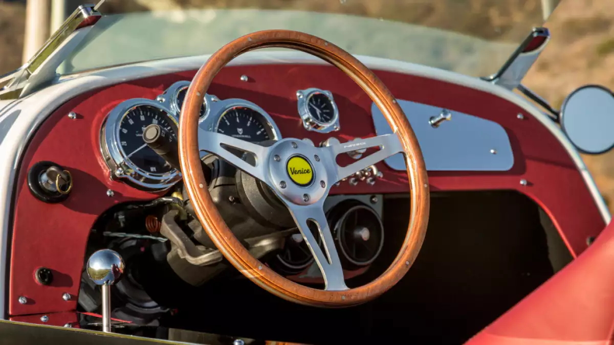 Vanderhall Venice