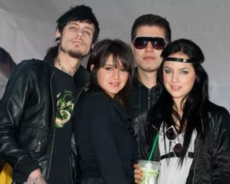 La agrupación se une al Fondo de Población de las Naciones Unidas y al Instituto Mexicano de la juventud para un noviazgo libre de violencia.