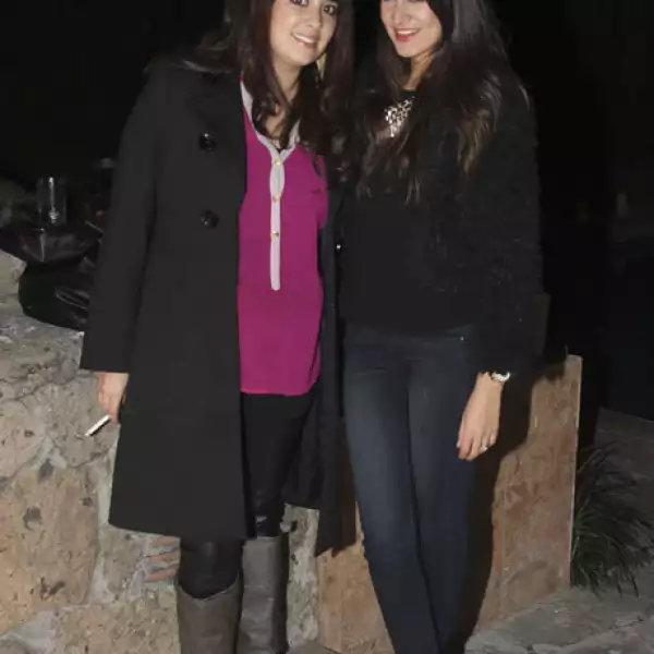 Carla Sayavera de Sandoval y Wendy Cárdenas