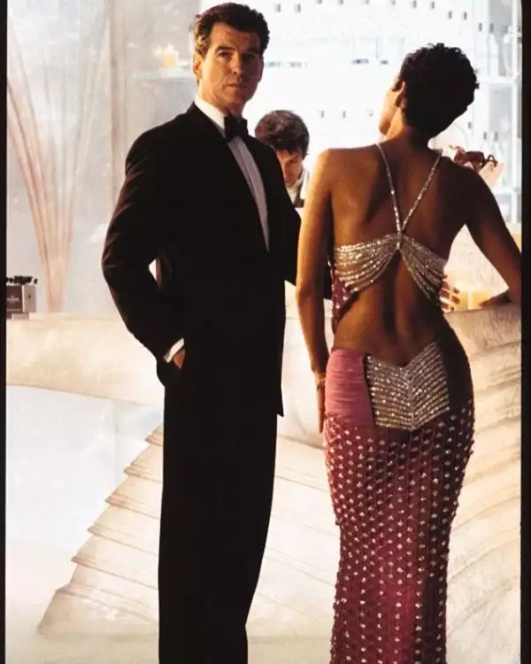 kim-kardashian-recrea-look-halle-berry