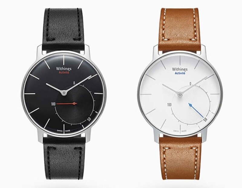 La batería del reloj digital Activité de Withings dura un año.