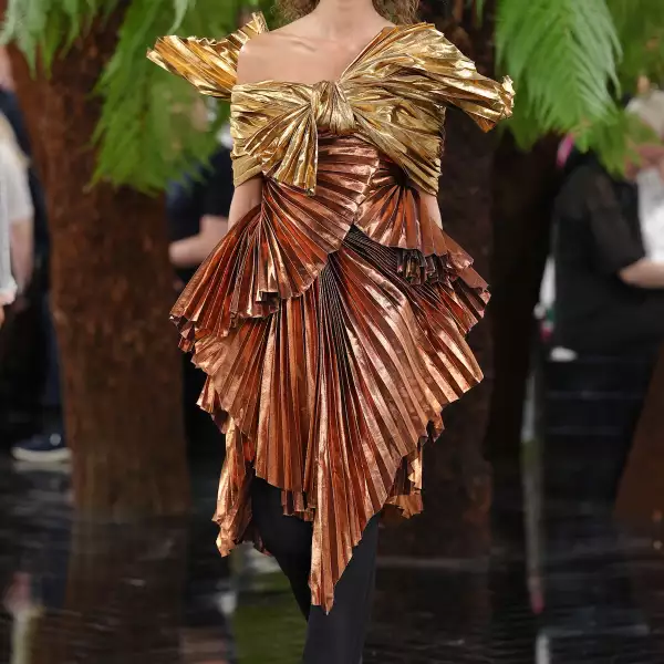 Christian Dior HC F26 014.jpg