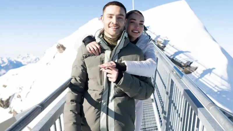 Ed Westwick a.k.a Chuck Bass le propone matrimonio a su novia à la Gossip Girl