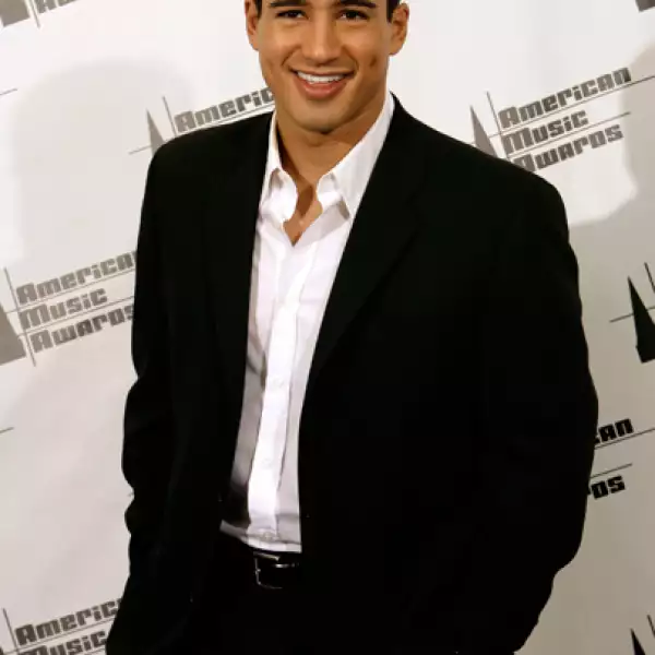 Mario Lopez. El actor de ascendencia mexicana ocupa el séptimo sitio con 30 millones de dólares.