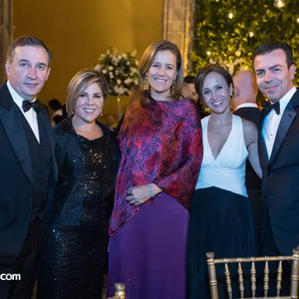 Leonardo Kourchenko, Sissi Cancino, Margarita Zavala, Valeria Moy y Alejandro Ramírez
