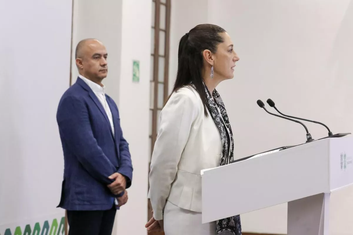 Claudia Sheinbaum y el titular de 
