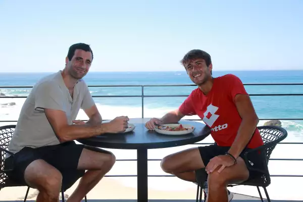 Max Shanur y Tomás Martín Etcheverry