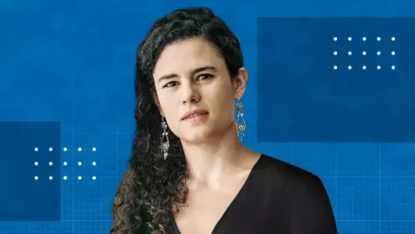 quien-es-luisa-maria-alcalde.jpg