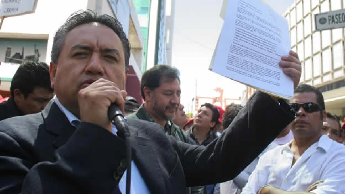 Martín Esparza