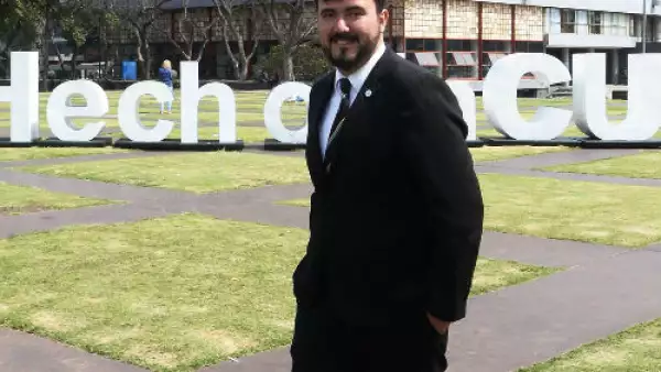Danton Bazaldua, UNAM
