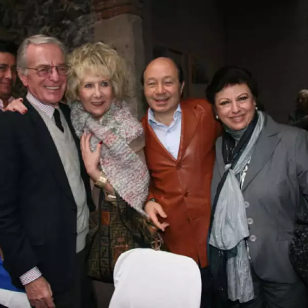 Homenaje a Jacobo Zabludovsky y Leon Davidoff.