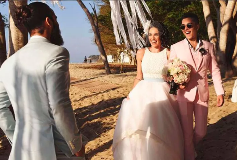 El hijo de la actriz reveló una fotografía inédita del día de la boda de su mamá, en la que son evidentes la felicidad y la ilusión en ambos.