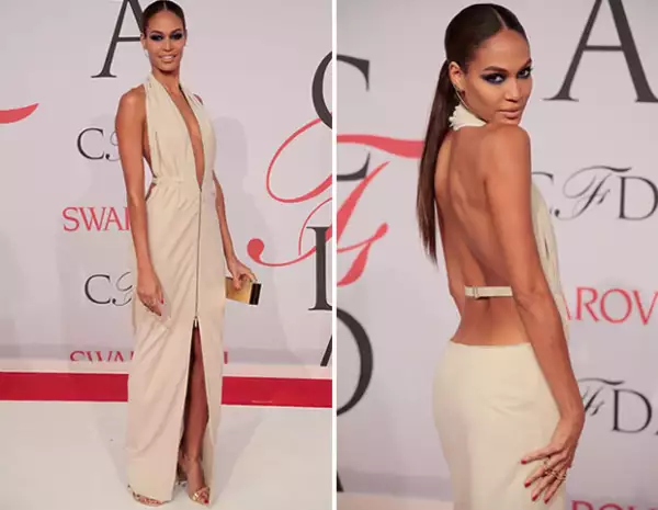 Joan Smalls en Calvin Klein.