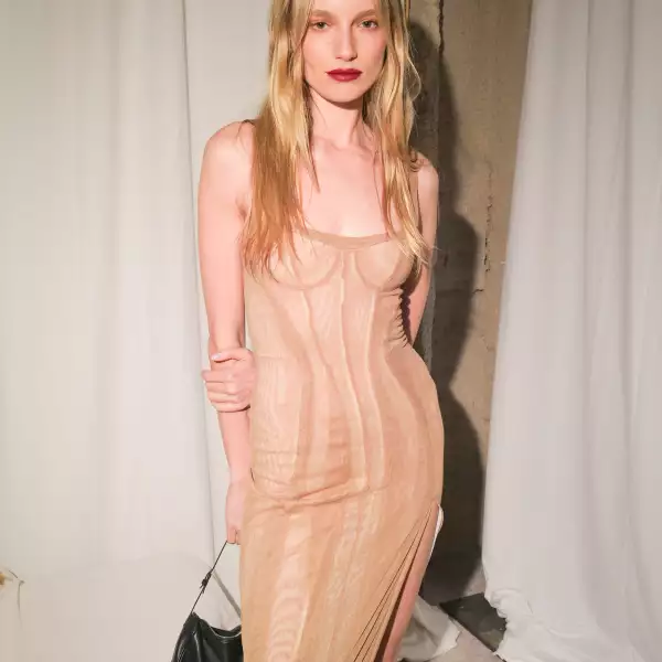 APRESMET 2: PRESENTED BY CARLOS NAZARIO, EMILY RATAJKOWSKI, FRANCESCO RISSO, PALOMA ELSESSER, RAUL LOPEZ, RENELL MEDRANO AND WSA