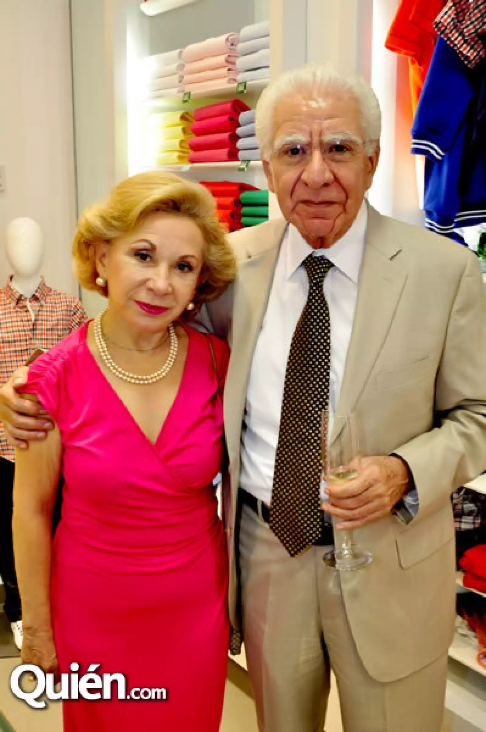 Blanca Rosa Alcalá de Moreno y Alfredo Moreno Rentería