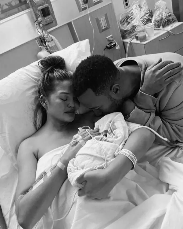John Legend y Chrissy Teigen.