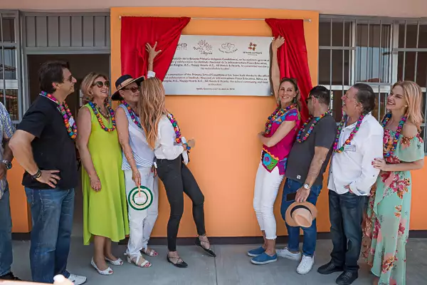 Niños en Alegría y Happy Harts Mx inauguran escuela en Iguala Guerrero