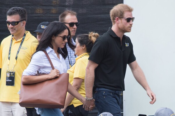 Meghan Markle y el príncipe Harry juntos durante los Invictus Games en Canadá.