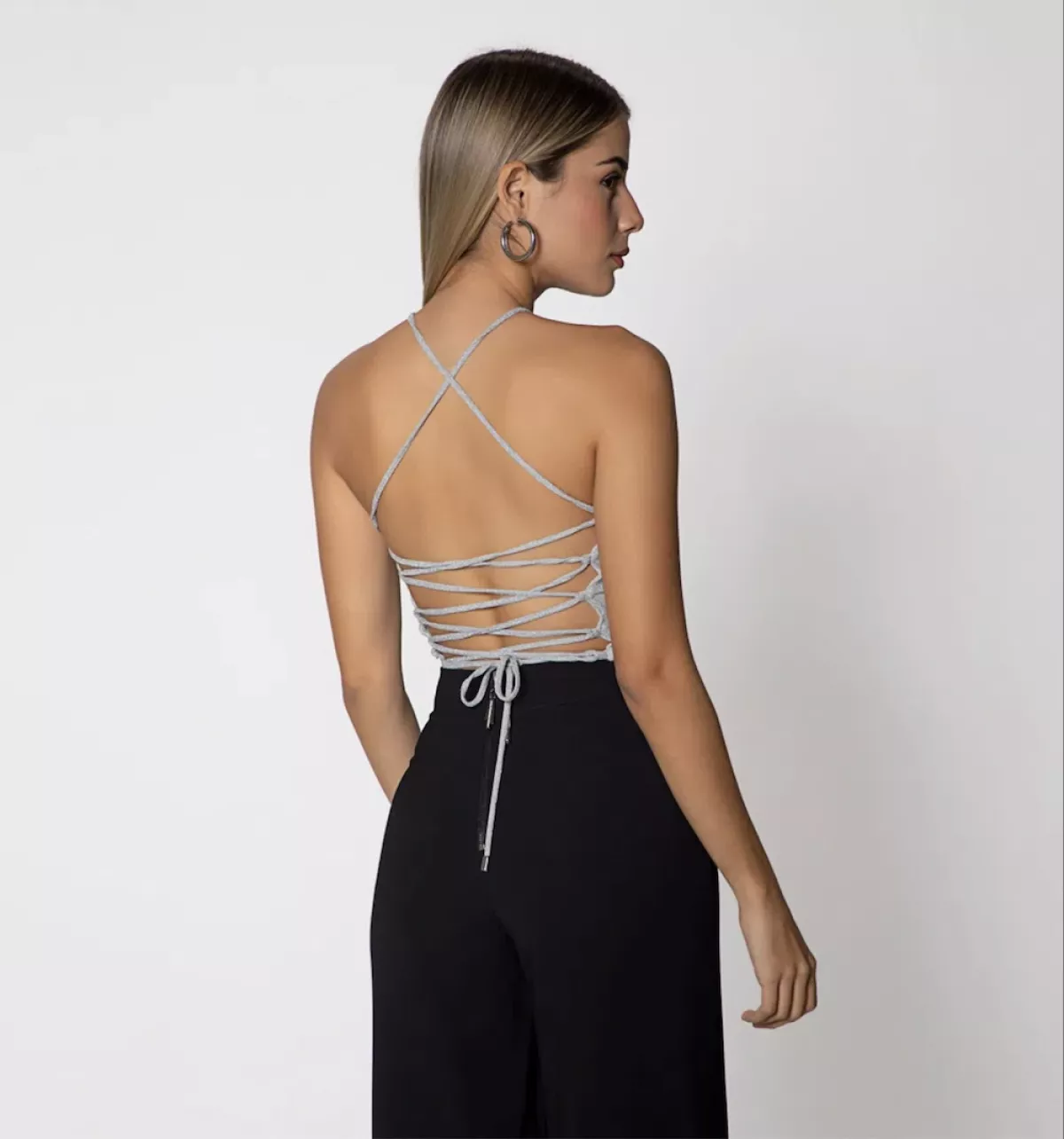 ropa-espalda-descubierta-sfera