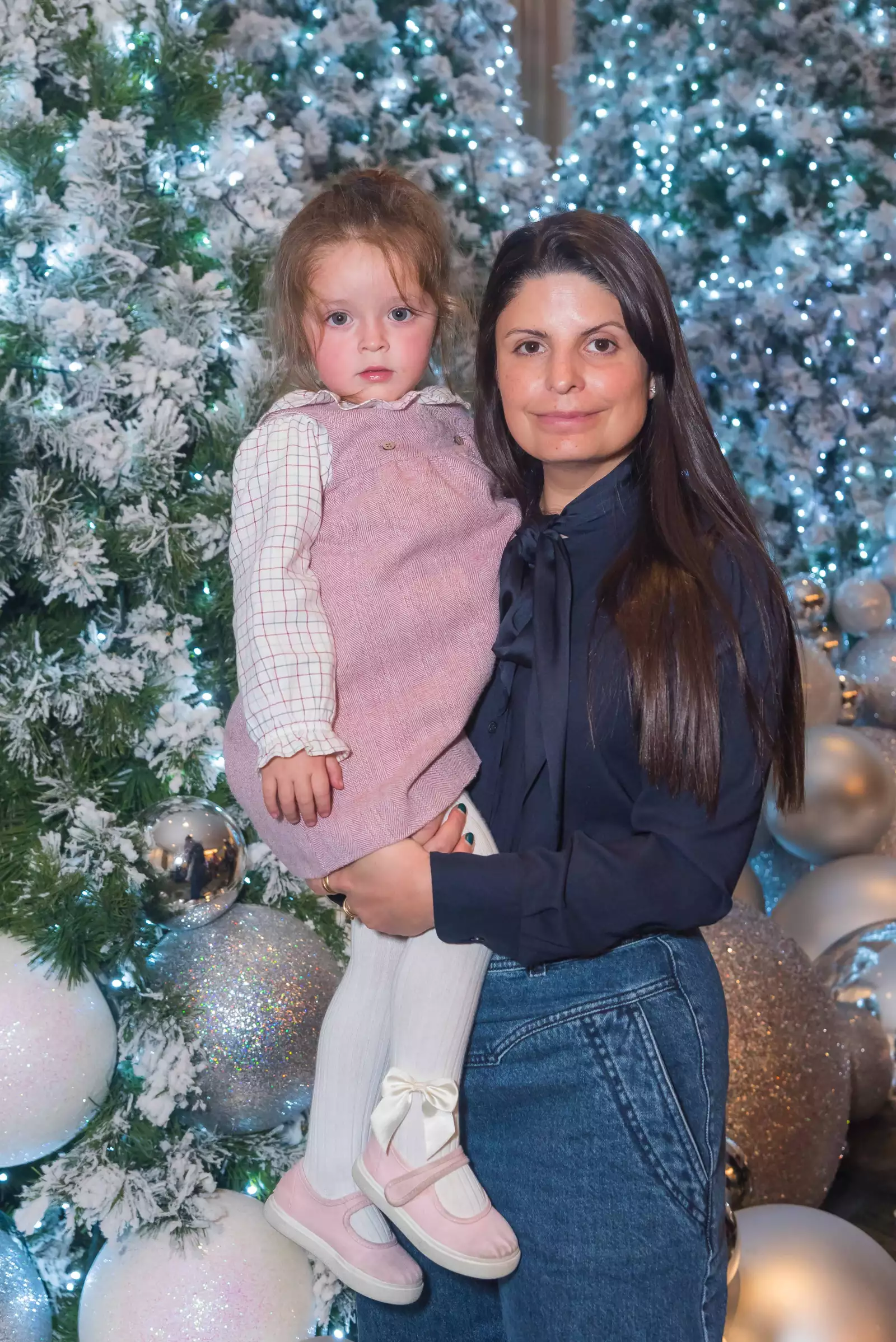 Encendido de árbol en hotel St. Regis