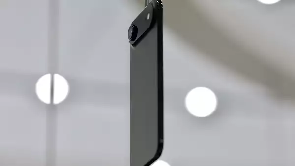 Meta roba talento a Apple a punta de billetes y agrava su crisis interna