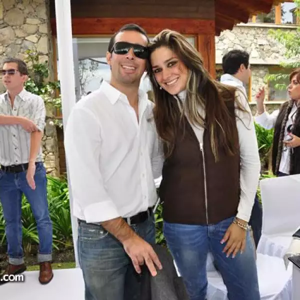 Civil Bety Vega y Rene Palme